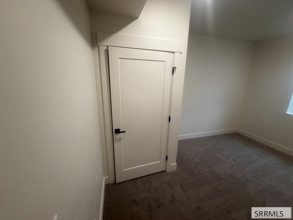 275 N 2340 E Property Photo 27