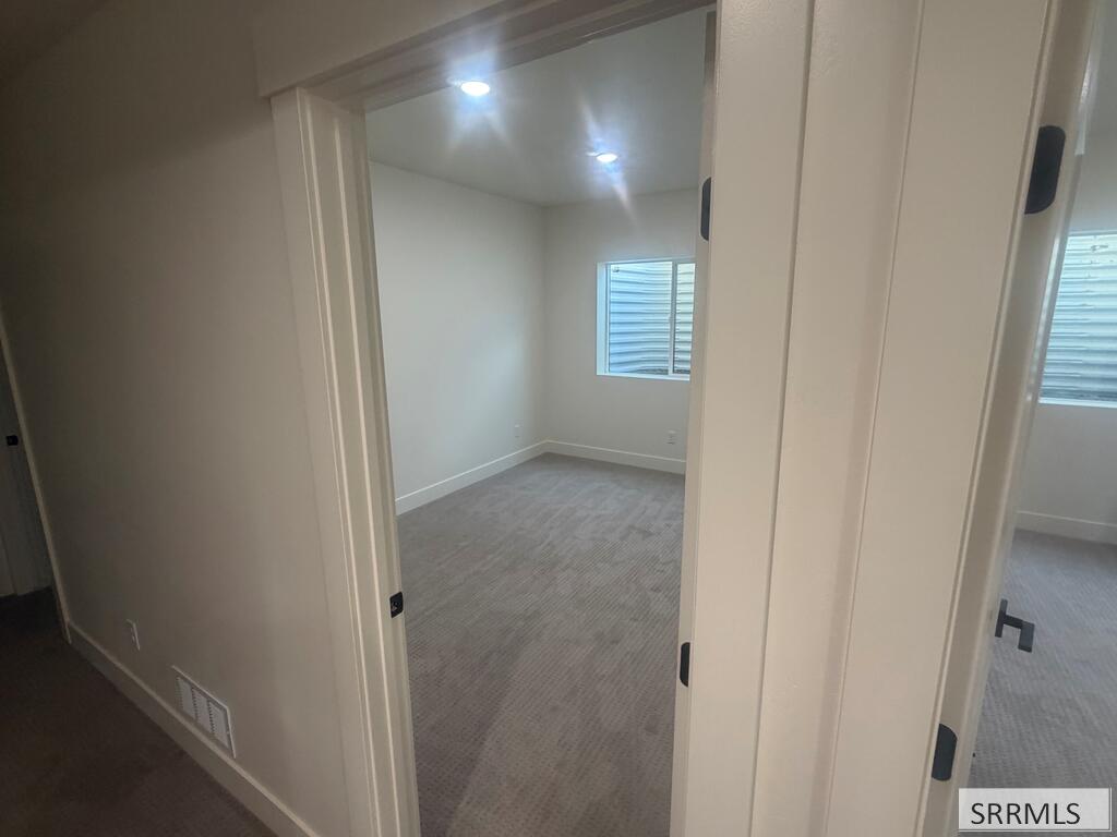 275 N 2340 E Property Photo 29