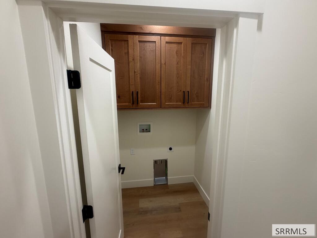 275 N 2340 E Property Photo 35