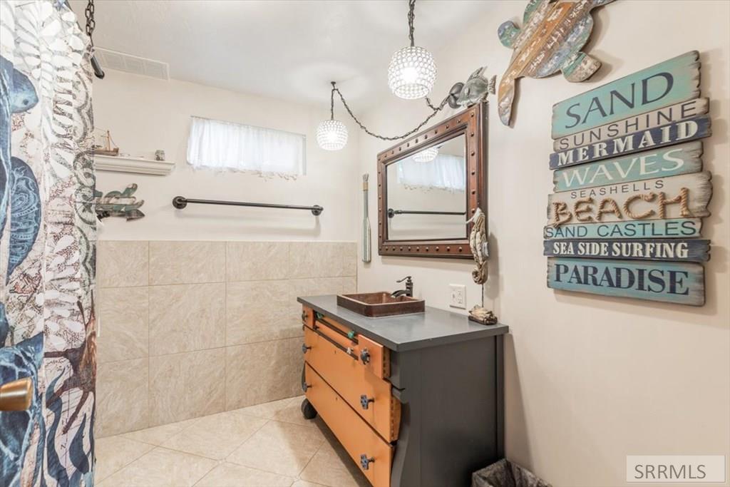 116 N 500 W Property Photo 23