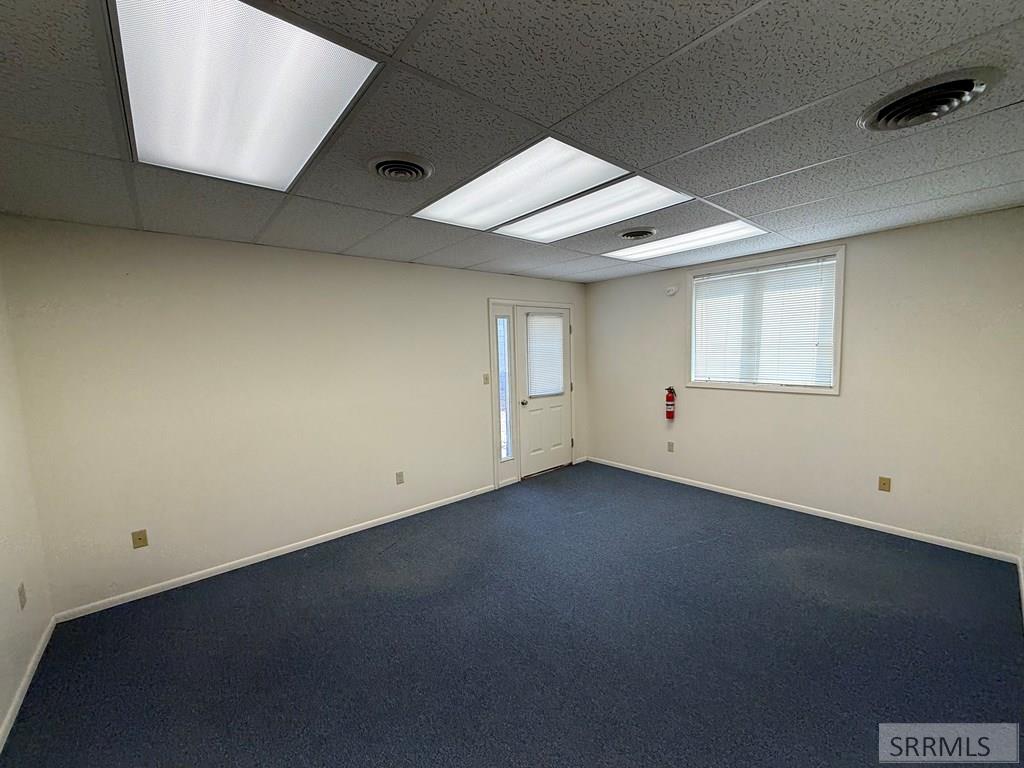 1725 Riverton Road Property Photo 5