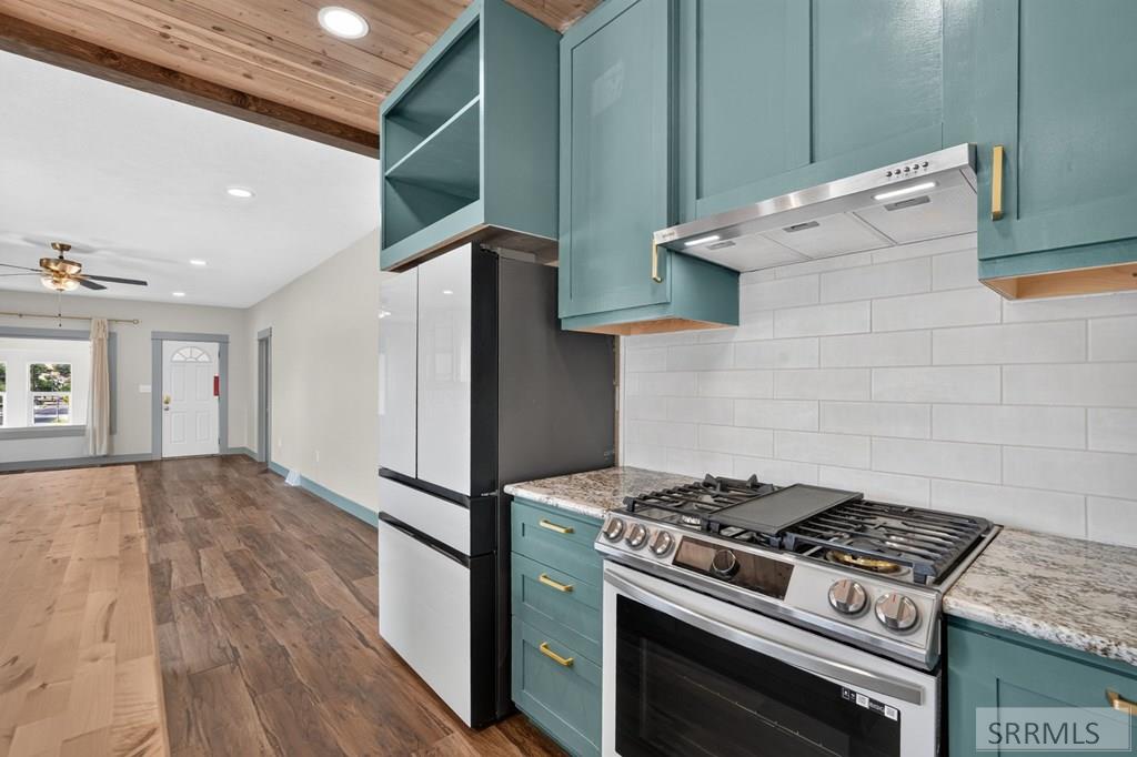 1004 N Grant Avenue Property Photo 15