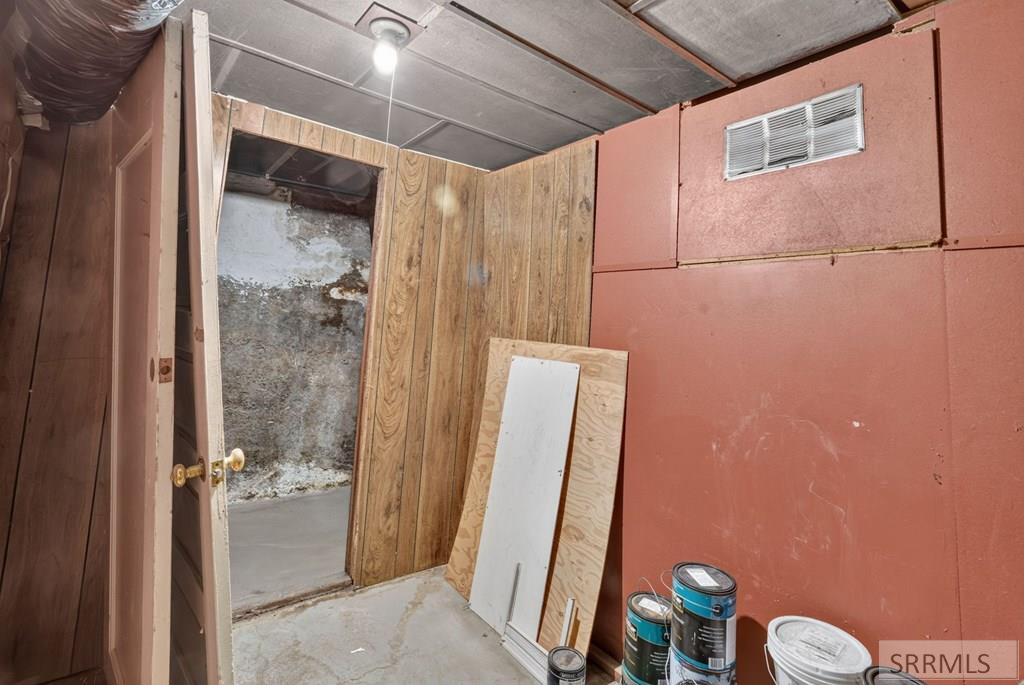 1004 N Grant Avenue Property Photo 34