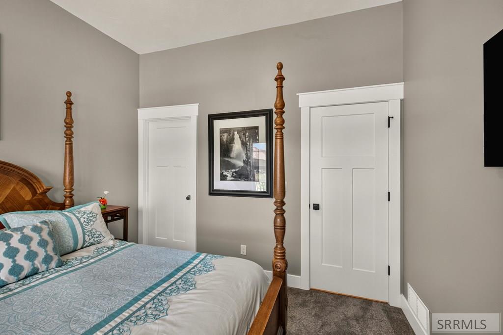 3237 S Chartwell Gardens Property Photo 30