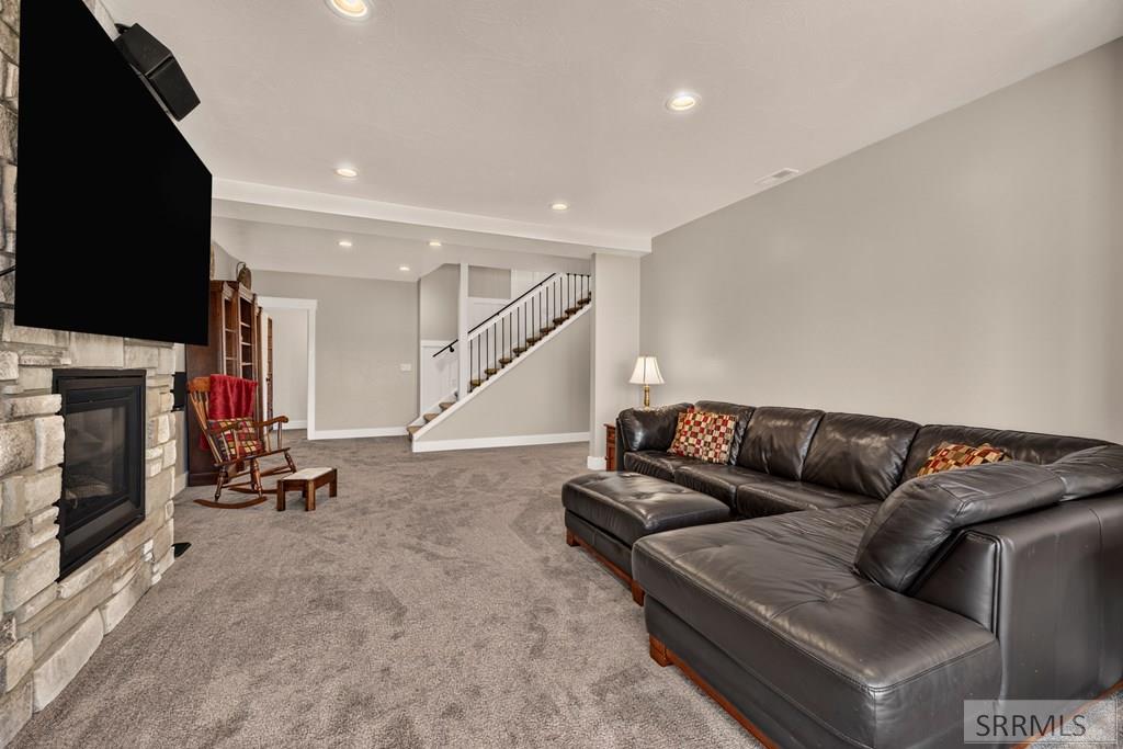3237 S Chartwell Gardens Property Photo 36