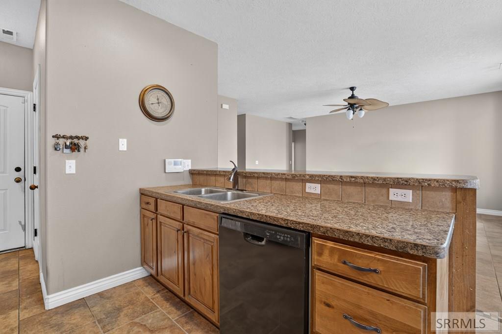 4520 Hershey Loop Property Photo 15