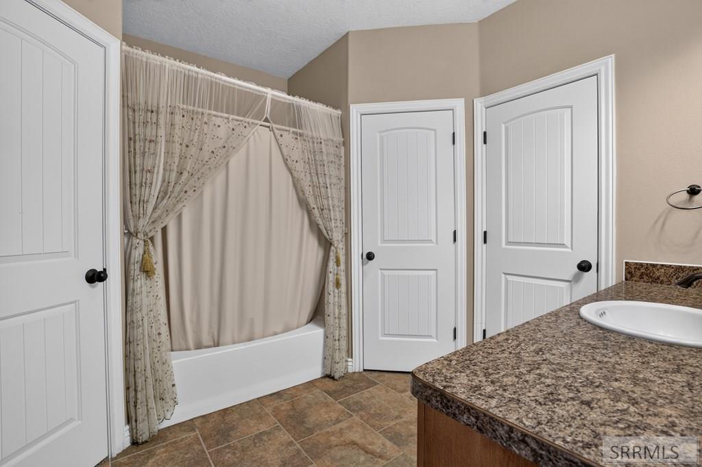 4520 Hershey Loop Property Photo 25