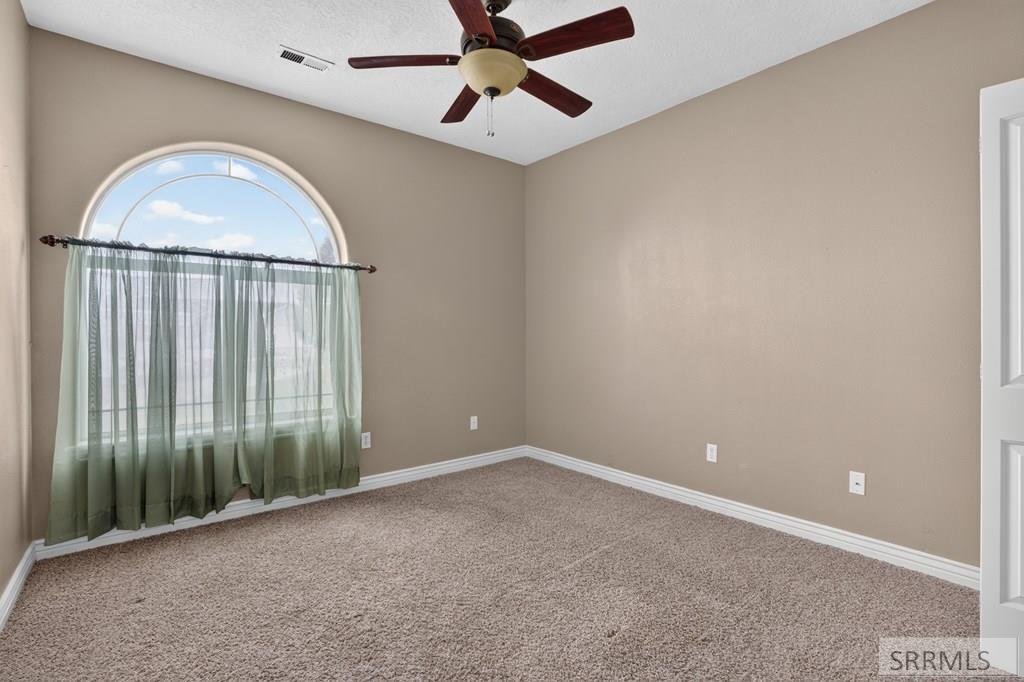 4520 Hershey Loop Property Photo 27