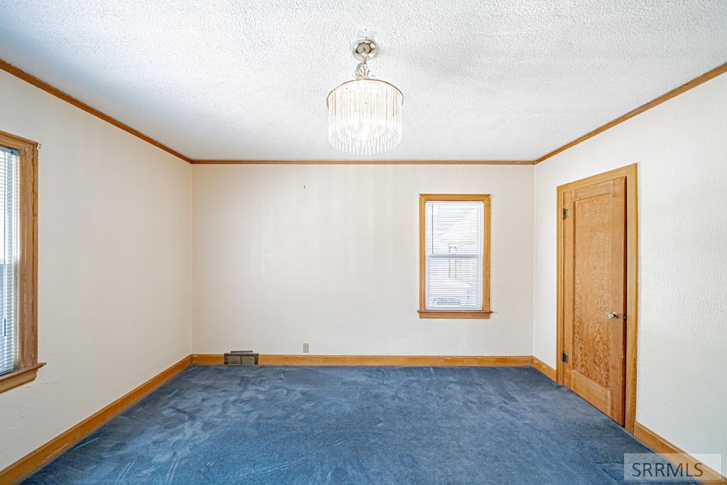 395 12th Street Property Photo 15