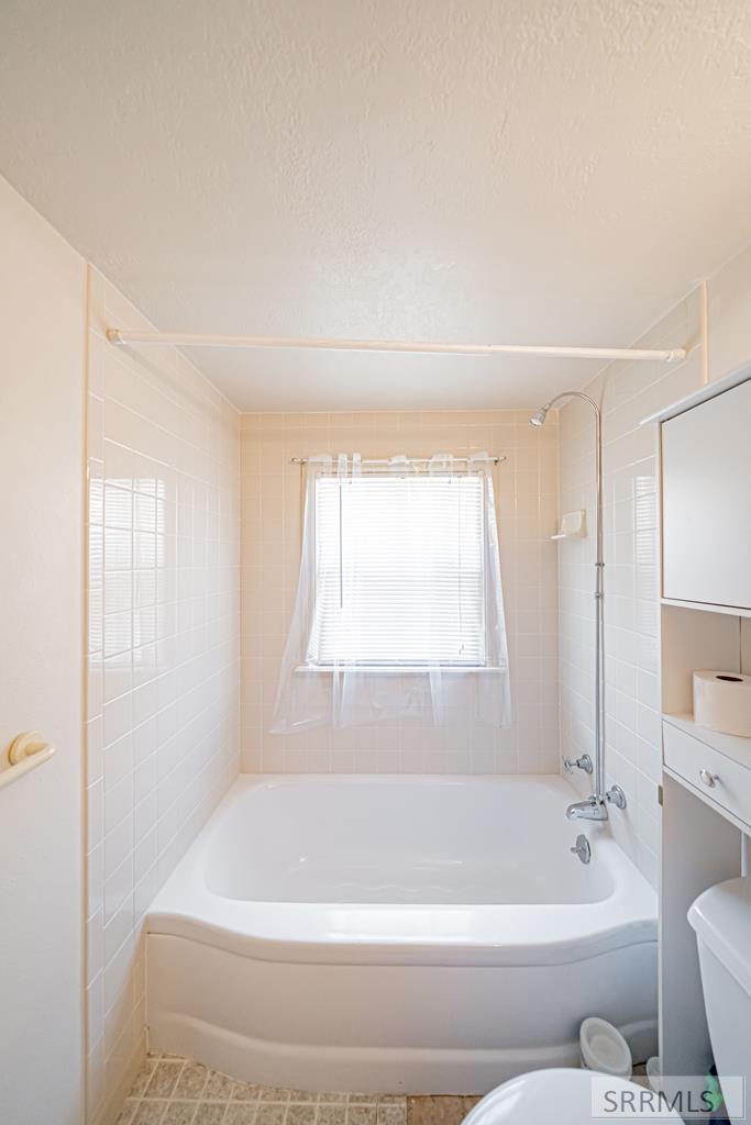 395 12th Street Property Photo 25