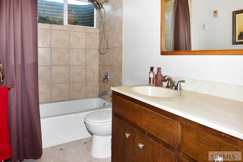 23274 S 8th E Property Photo 31