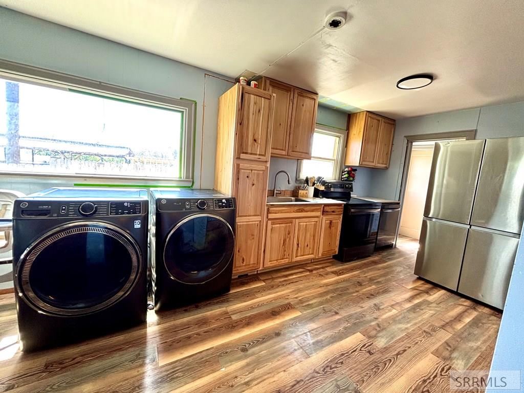 129 Monroe Street Property Photo 2