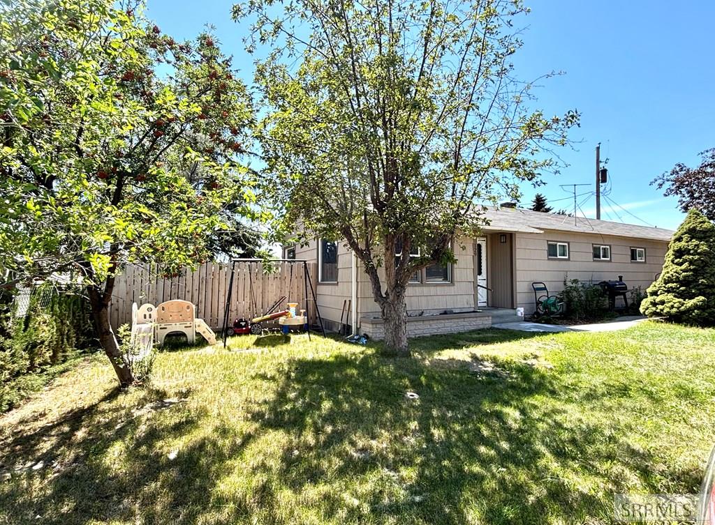 129 Monroe Street Property Photo 16