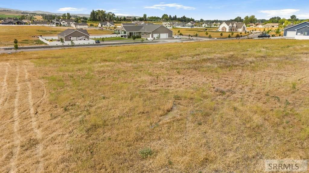 5601 Malheur River St Property Photo 2
