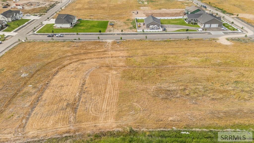5601 Malheur River St Property Photo 7