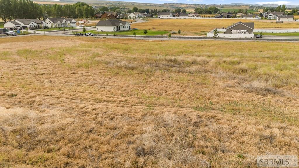 5601 Malheur River St Property Photo 10