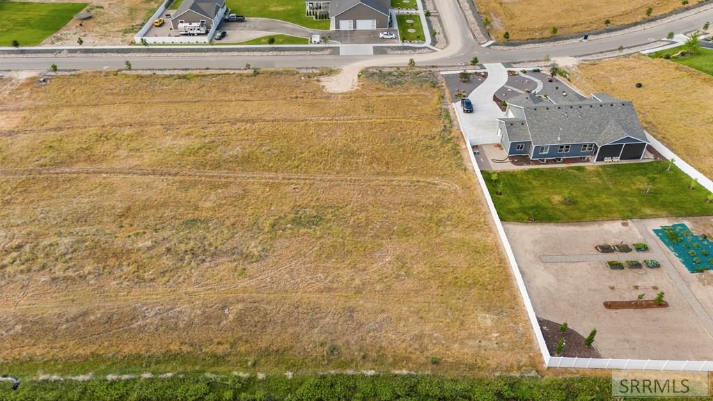 5561 Malheur River St Property Photo 5