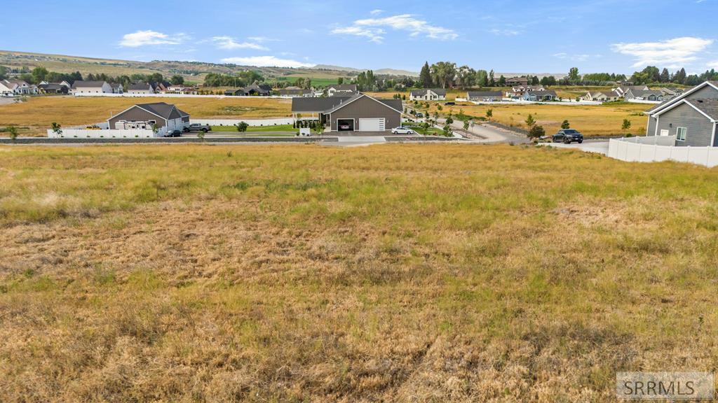 5561 Malheur River St Property Photo 8