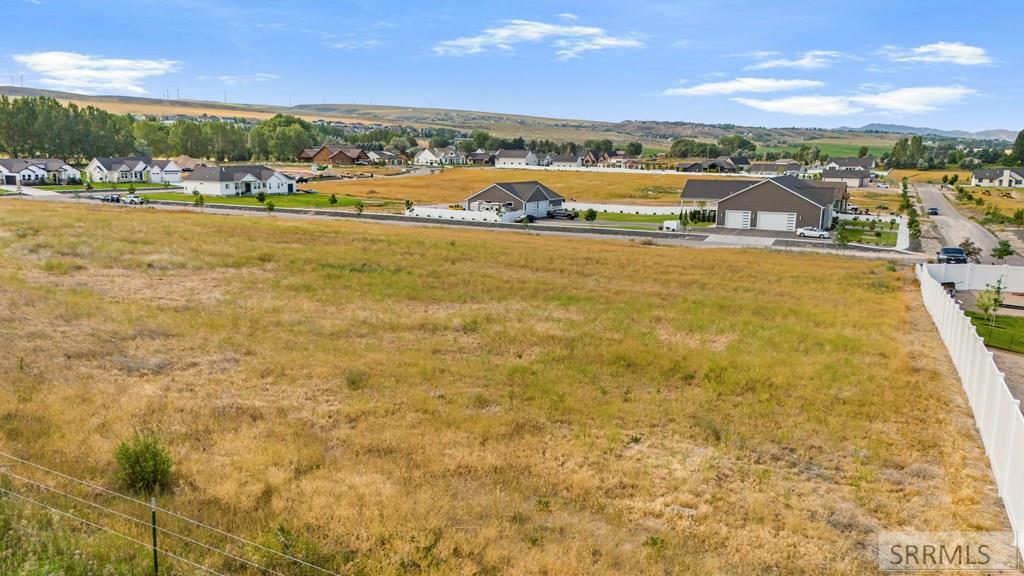 5561 Malheur River St Property Photo 10