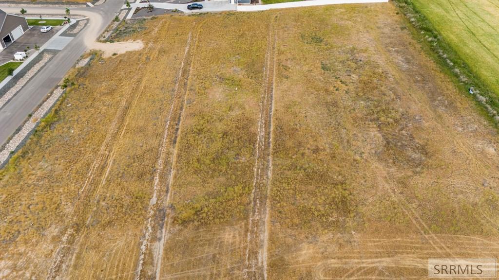 5581 Malheur River St Property Photo 6