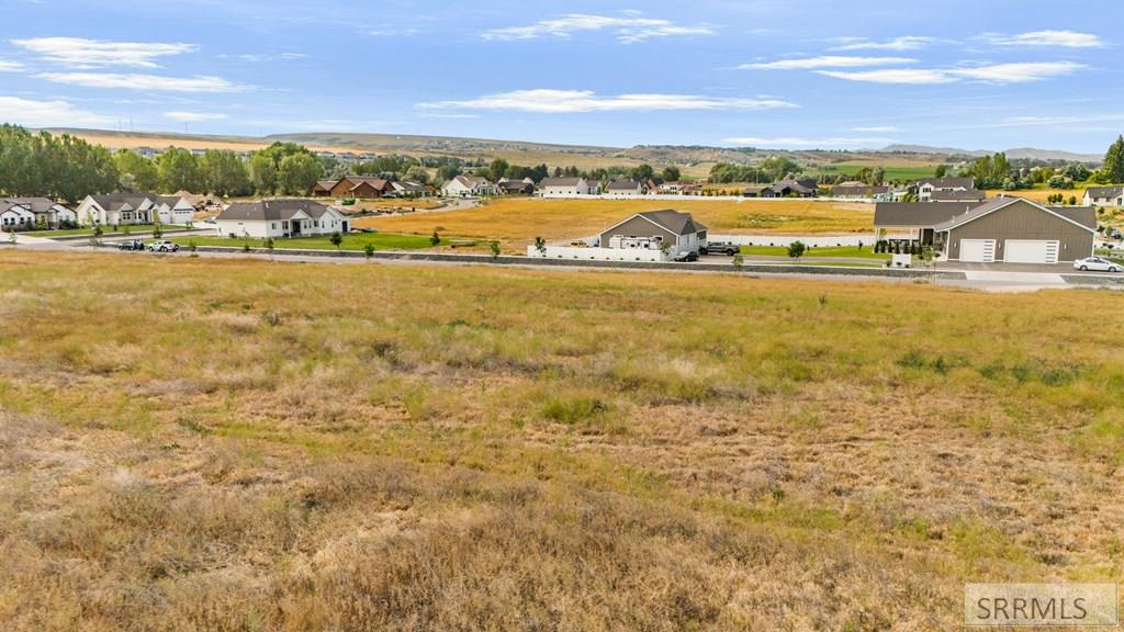5581 Malheur River St Property Photo 13