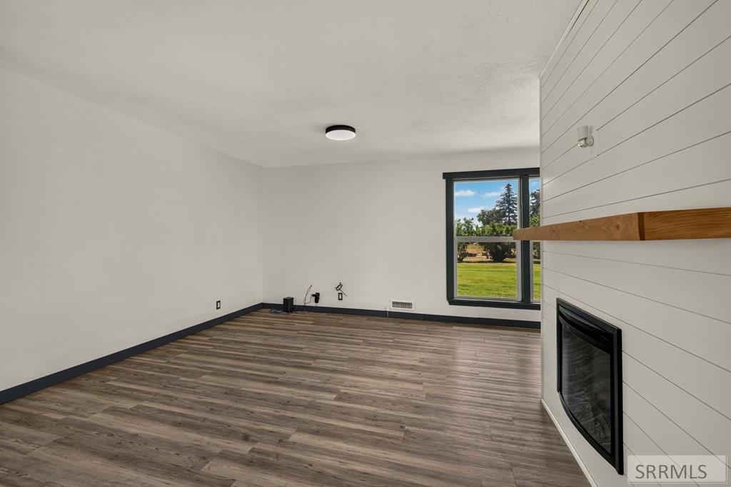 5444 E Rockwood Avenue Property Photo 10