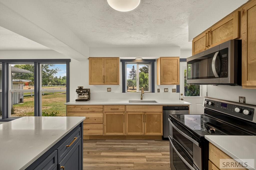 5444 E Rockwood Avenue Property Photo 13