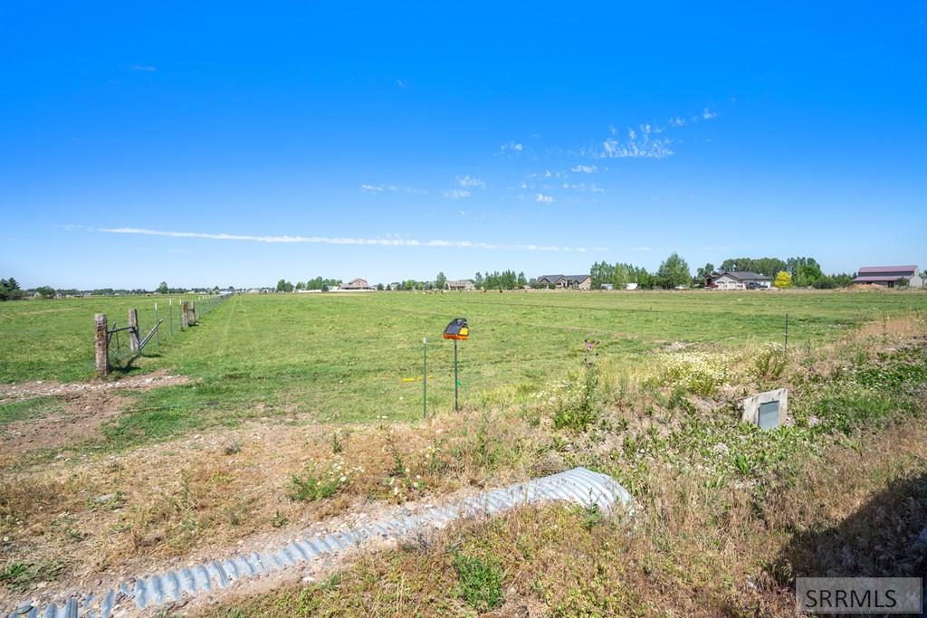 167 N 4200 E Property Photo 40