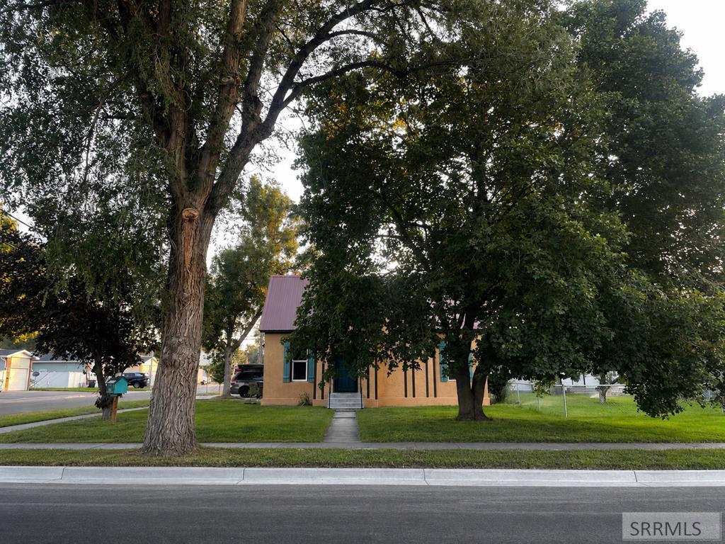 492 G Street Property Photo 17