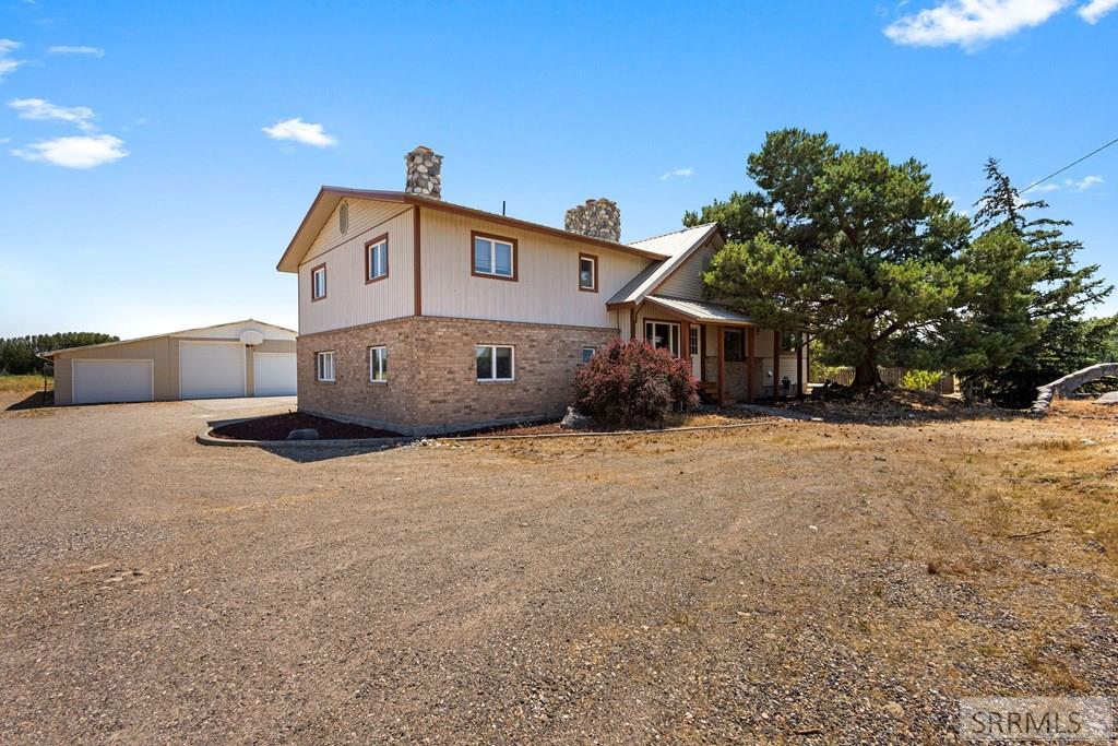 11077 S 5th W Property Photo 1
