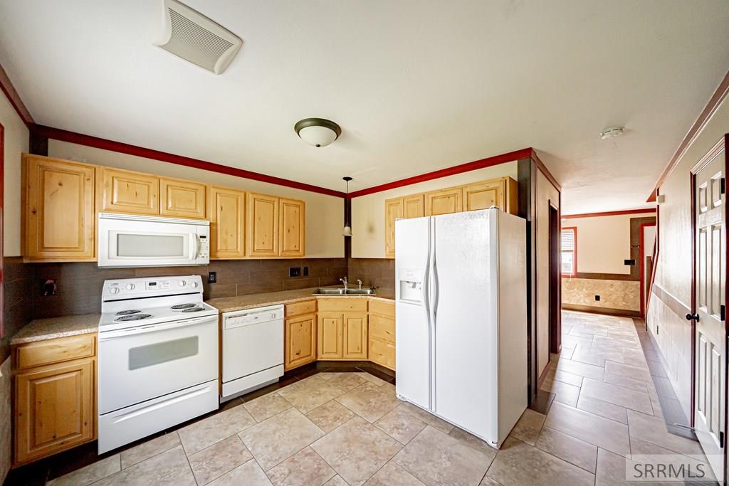 408 Energy Drive # 3 Property Photo 11