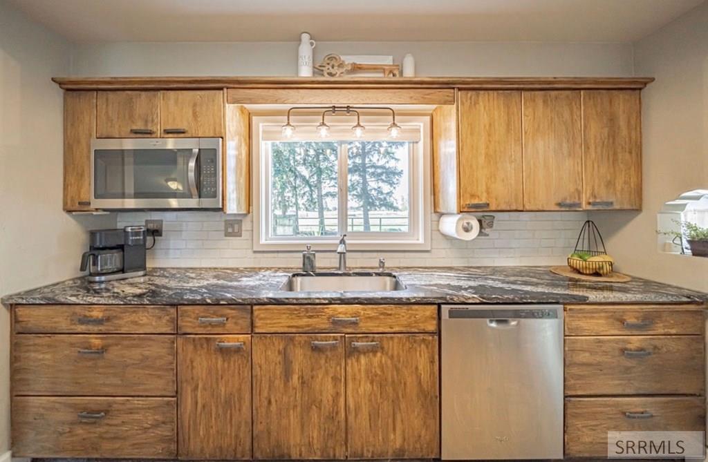 5444 E 145 N Property Photo 15
