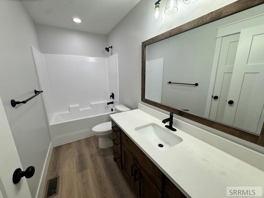 383 Wind River Drive Property Photo 16