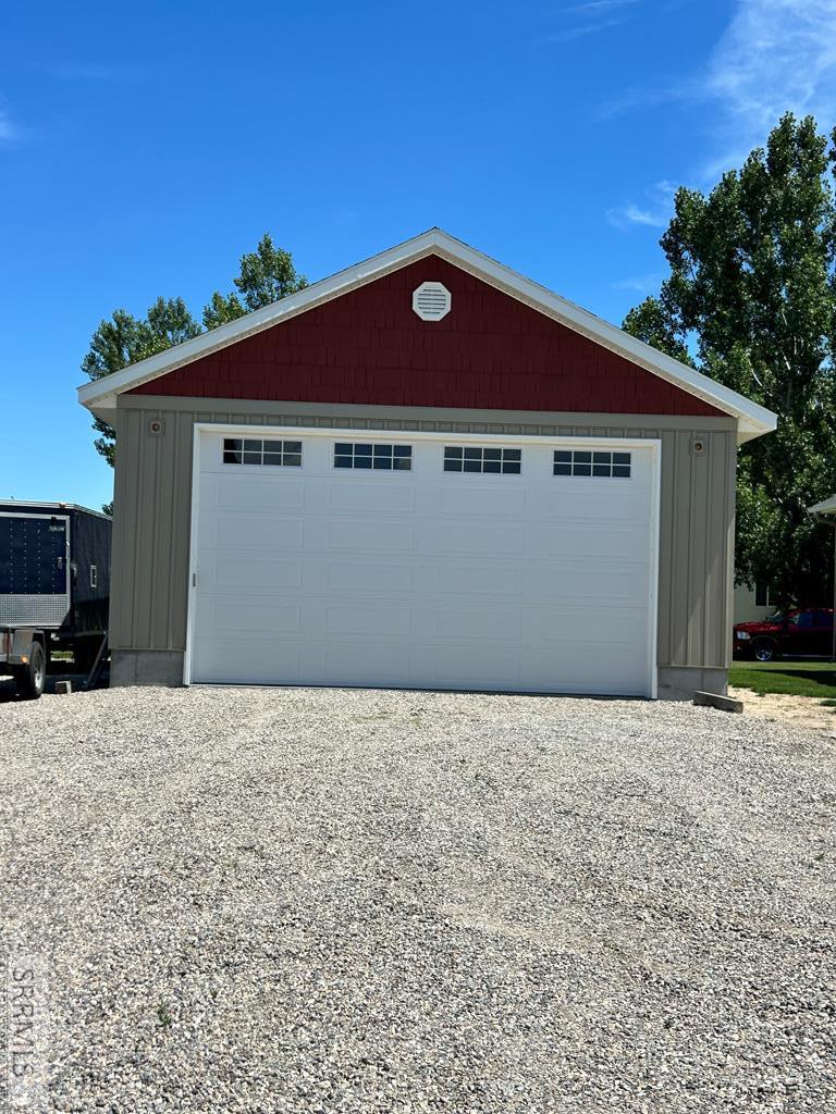 98 N 3250 E Property Photo 10