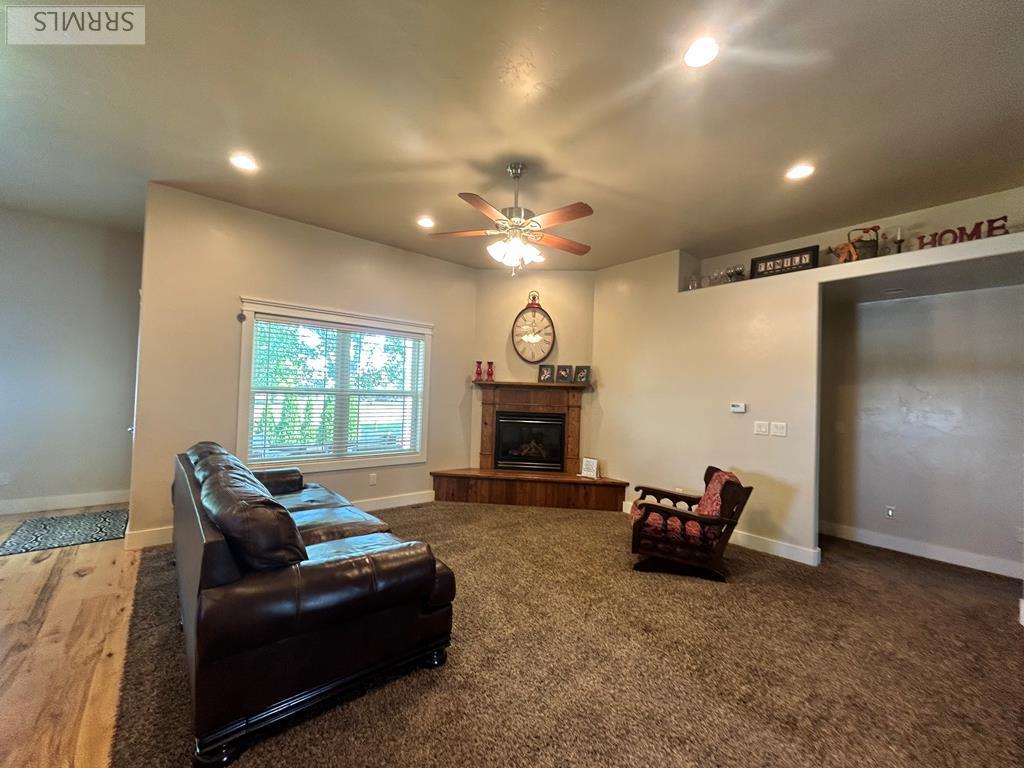 98 N 3250 E Property Photo 14