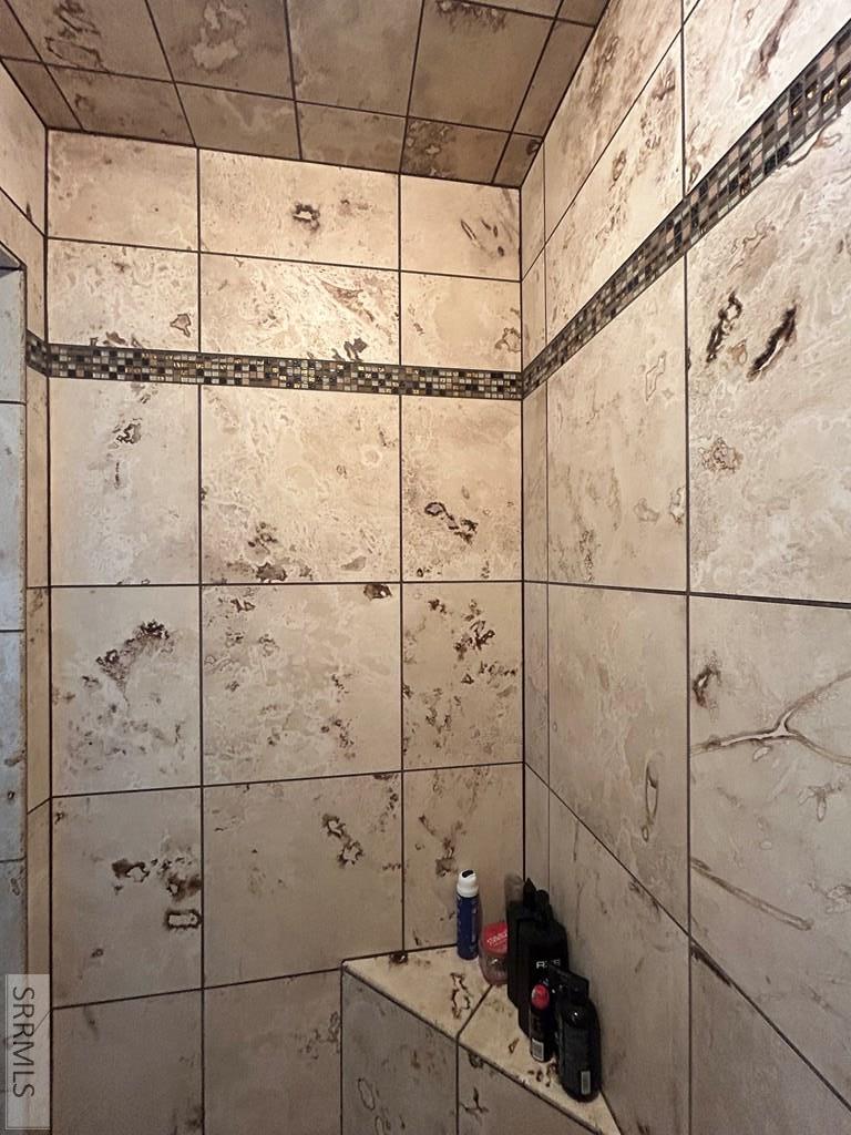 98 N 3250 E Property Photo 33