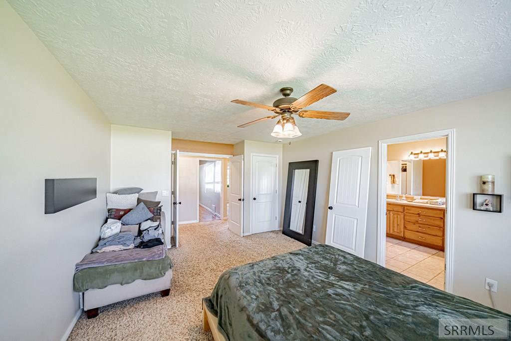 3729 E 10 N Property Photo 25