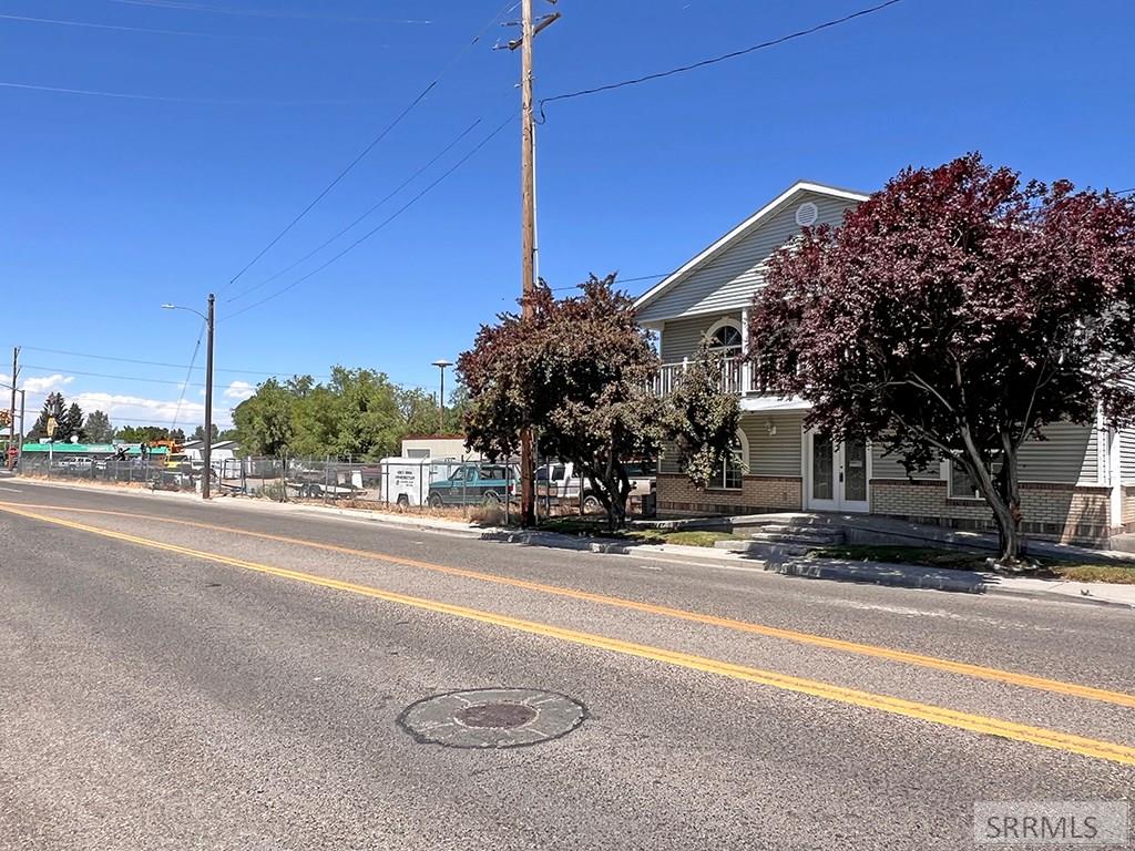 15 W Walker Street Property Photo 5