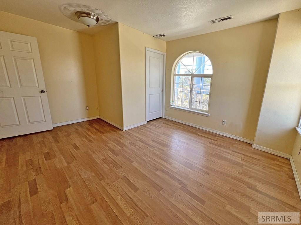 15 W Walker Street Property Photo 19