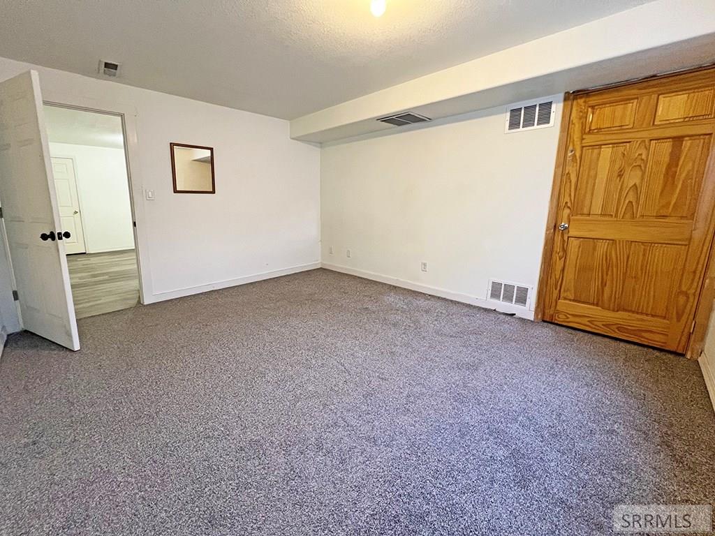 15 W Walker Street Property Photo 25