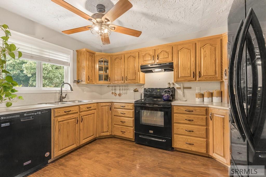 202 Fort Henry Loop Property Photo 10