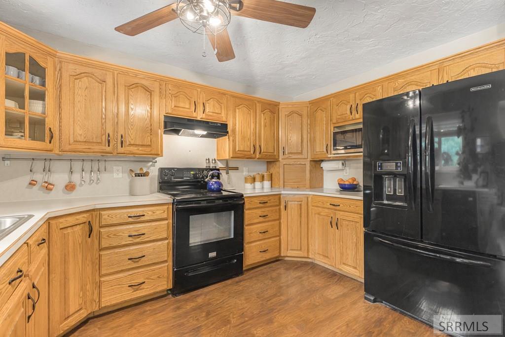 202 Fort Henry Loop Property Photo 11