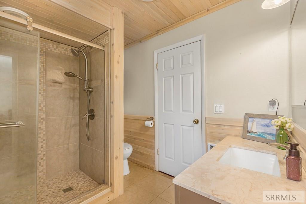 202 Fort Henry Loop Property Photo 21