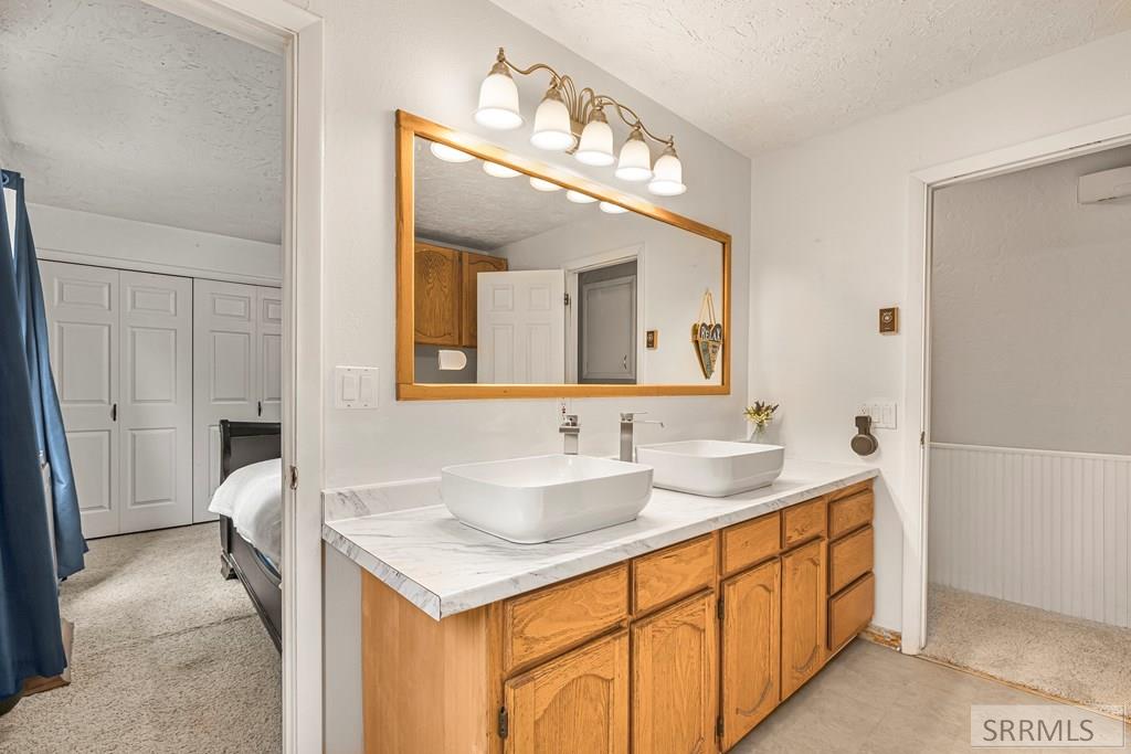 202 Fort Henry Loop Property Photo 28