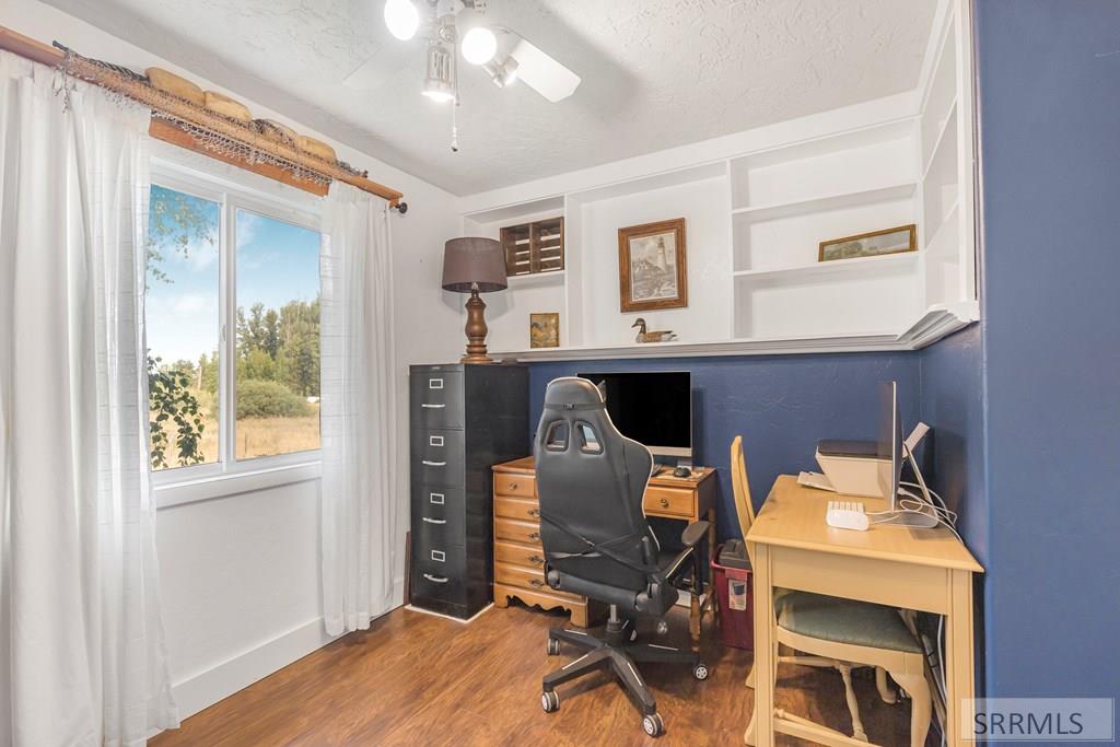 202 Fort Henry Loop Property Photo 32