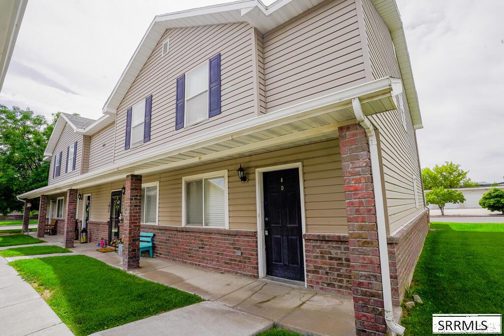 414 Pheasant Ridge Drive # D Property Photo 1