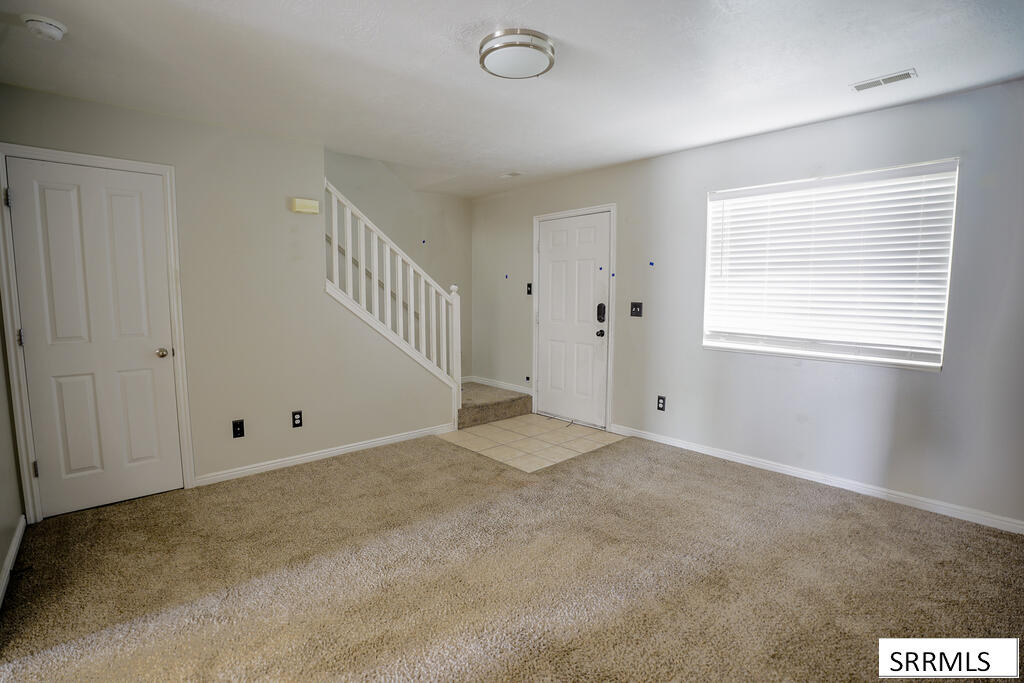 414 Pheasant Ridge Drive # D Property Photo 3