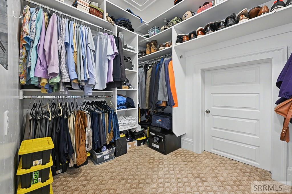 2638 Legends Circle Property Photo 26