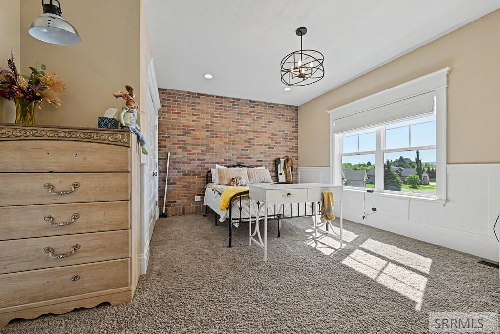 2638 Legends Circle Property Photo 33