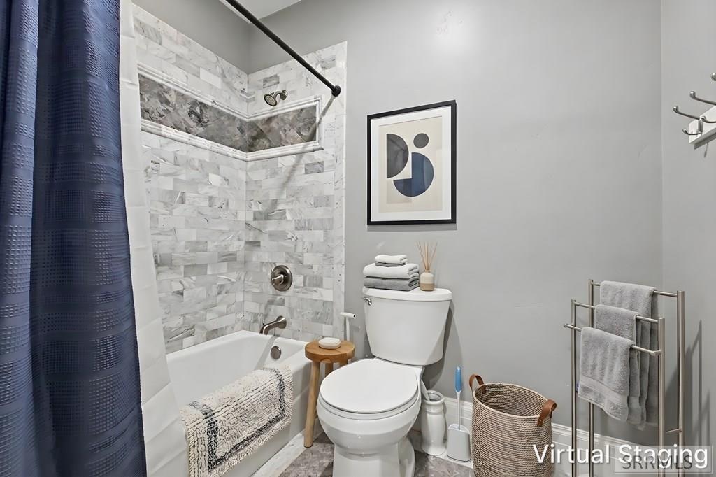 2638 Legends Circle Property Photo 46